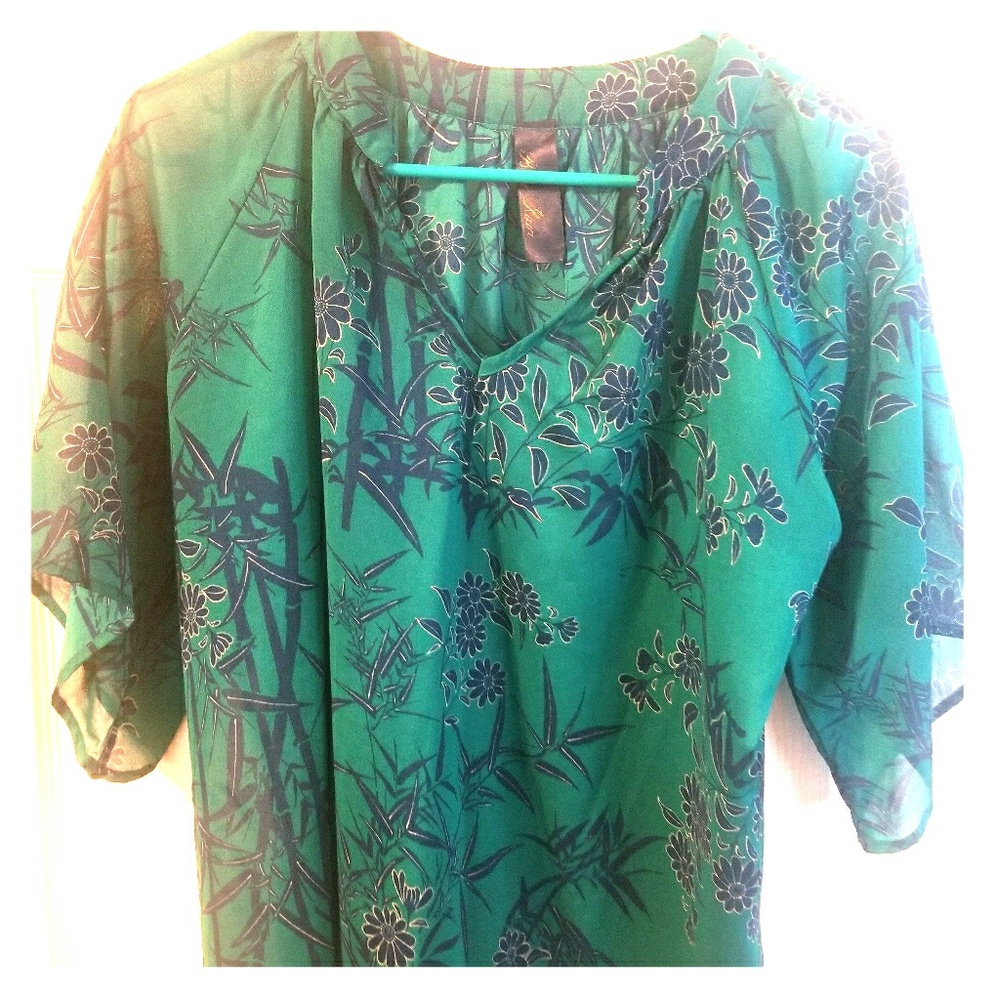 Turquoise and navy top